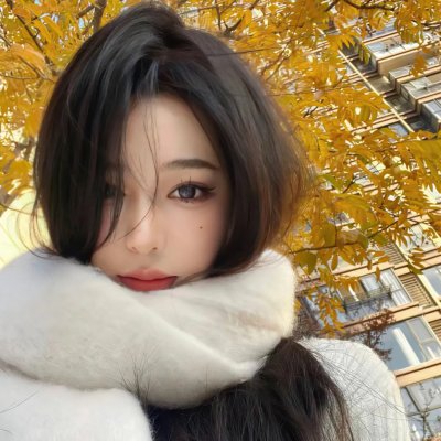 罗娜，阿齐姆的母亲